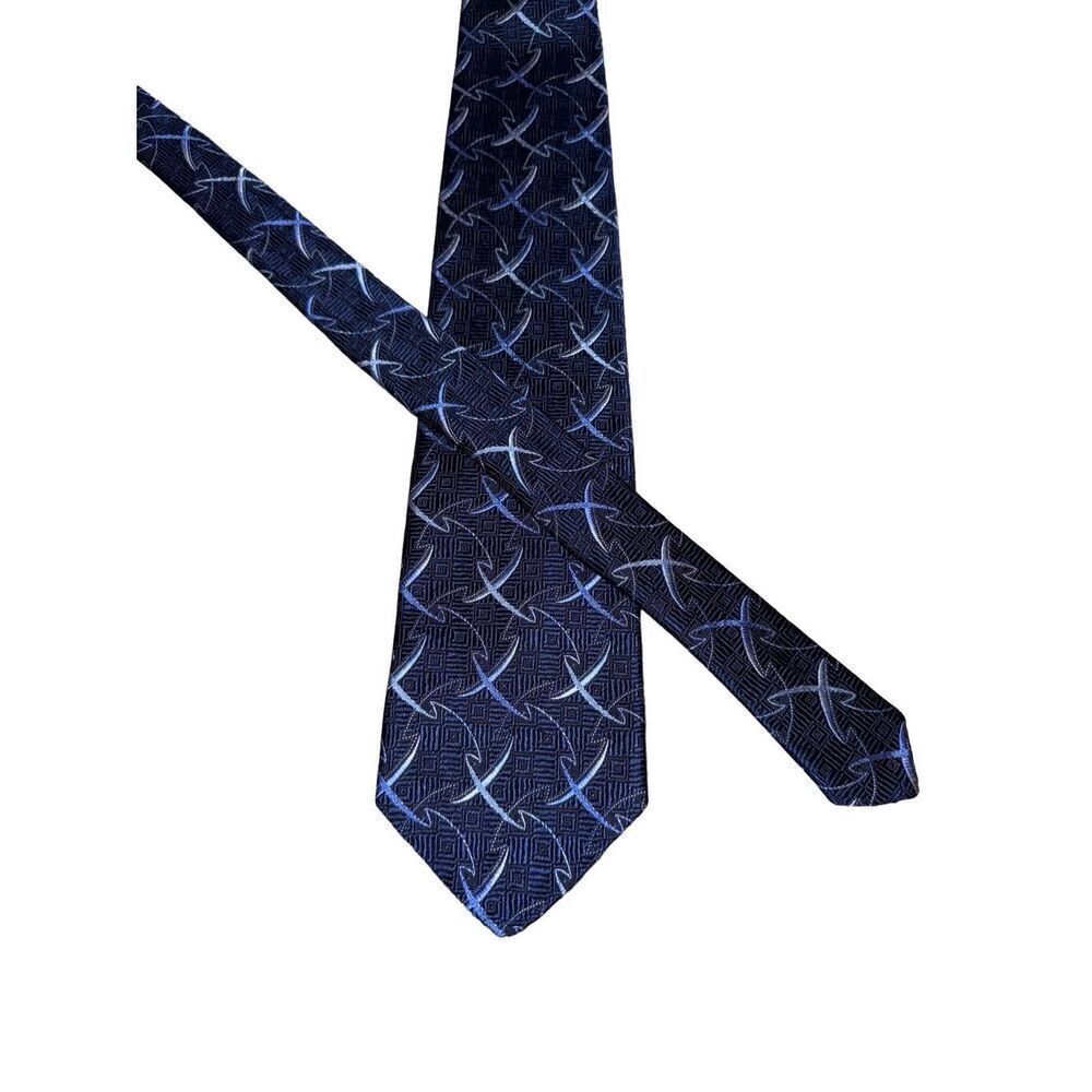 Paul Stuart Navy Slice 100% Silk Handmade in USA Neck Tie